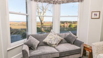 Cottage | Ruang keluarga | Konsol video game dan pemutar DVD