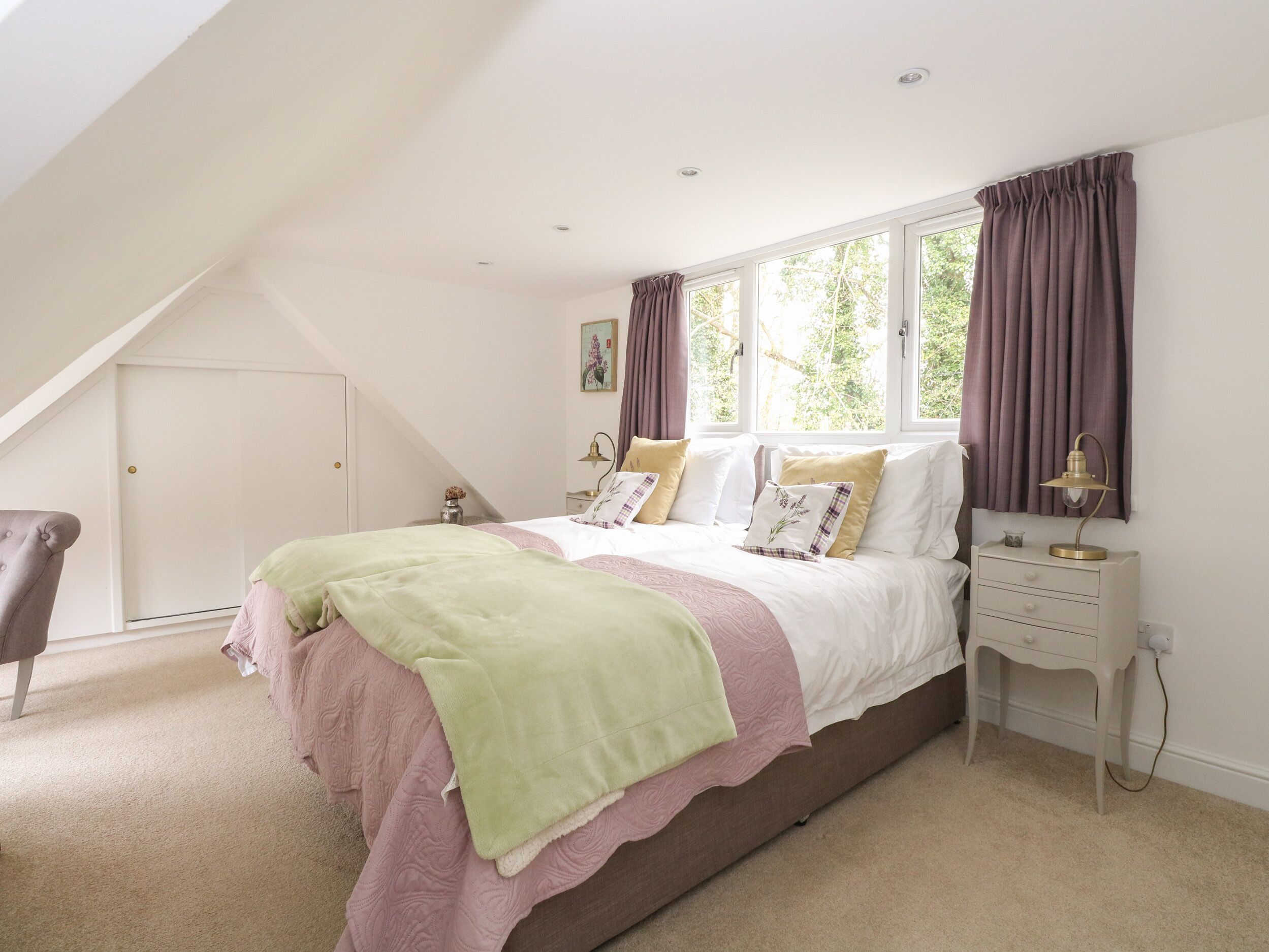 Chaumière | 4 chambres, décor unique, ameublement unique, accès au Wi-Fi (inclus)