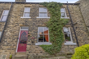 Cottage | Interior - Rose Cottage (Keighley)