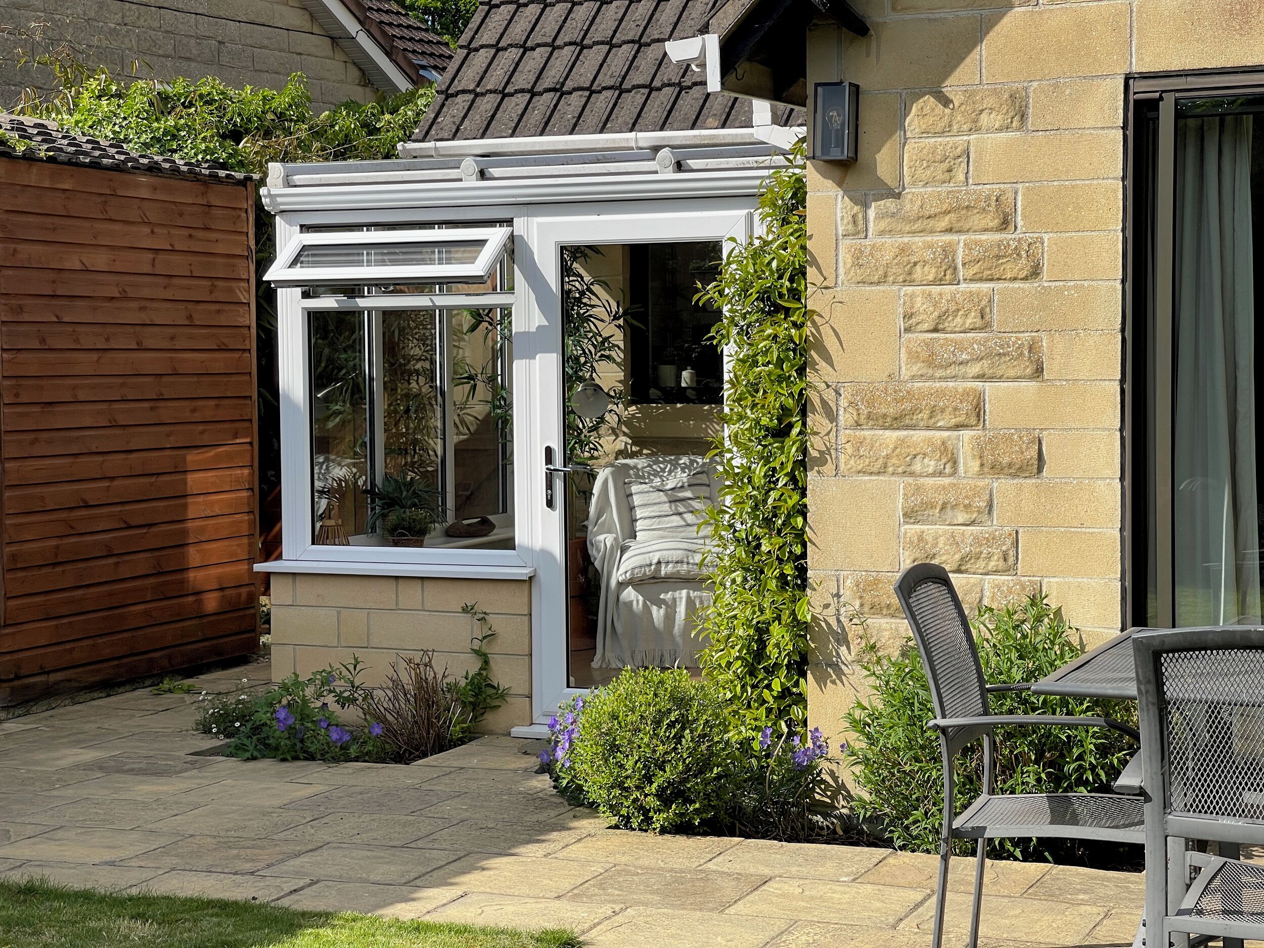 코티지 | 야외 식당