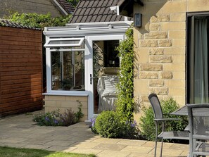 คอทเทจ | รับประทานอาหารกลางแจ้ง