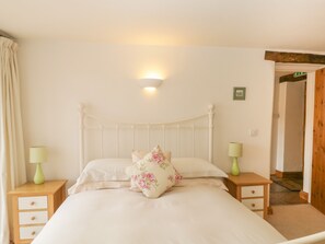 Cottage | Individually decorated, individually furnished, free WiFi