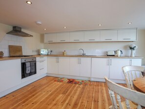 Casa de campo | Cozinha privada | Talheres/pratos/utensílios de cozinha