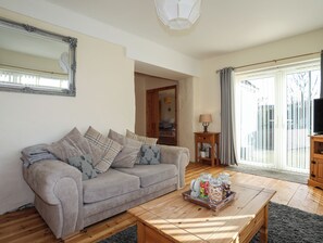 Cottage | Living area - Nant y Gof (Holyhead)