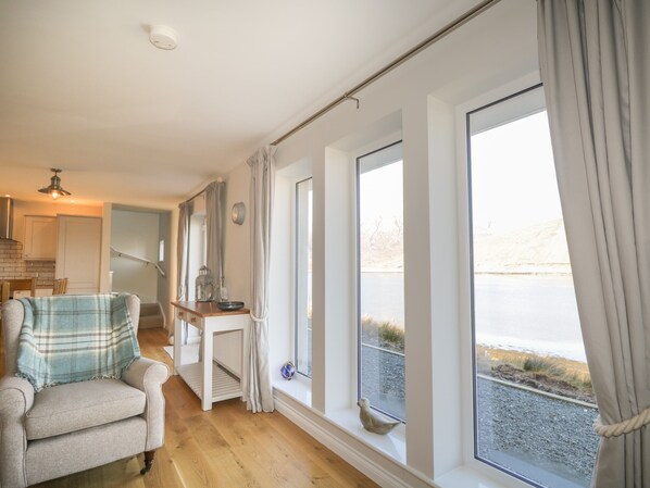 Cottage | Interior - Cuillin Shores (Strath)