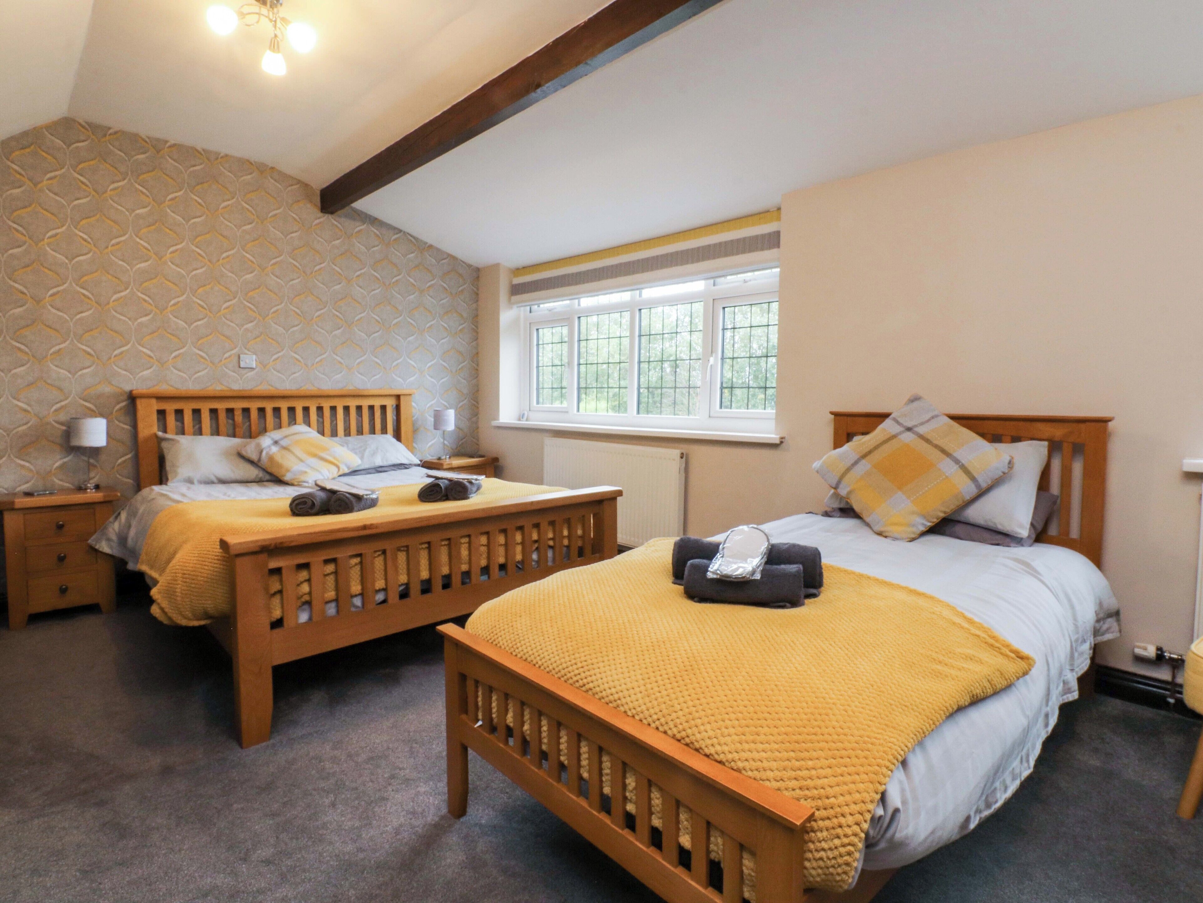 1 bedroom, individually decorated, individually furnished, free WiFi