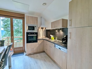 Fridge, microwave, dishwasher