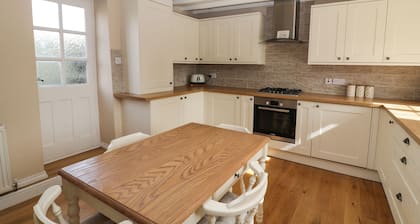 Farriers Cottage