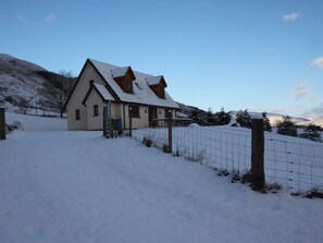 Cottage | Interior