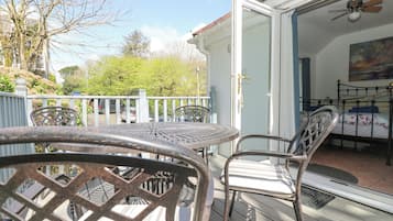 Cottage | Outdoor dining