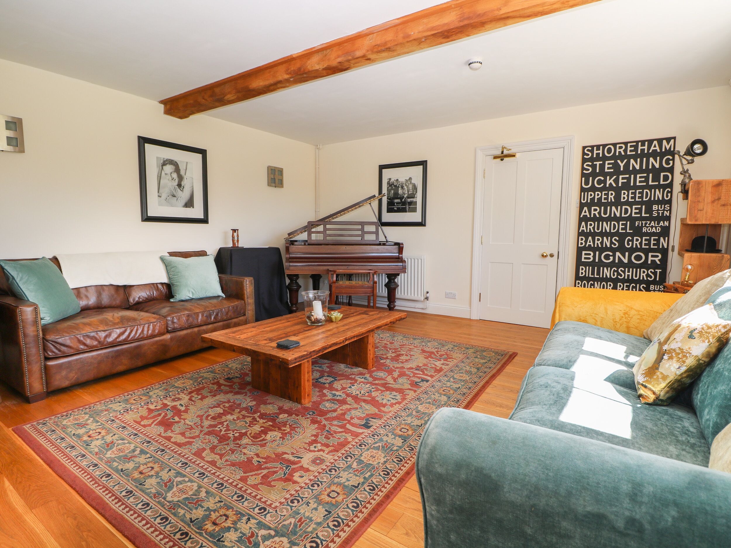 Cottage | Ruang keluarga | Foosball