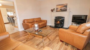 Cottage | Living area