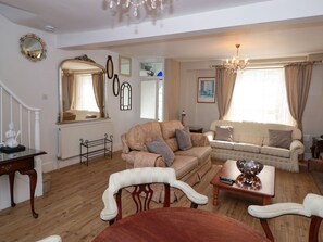 Cottage | Interior - Blue Buoy Cottage (Brixham)