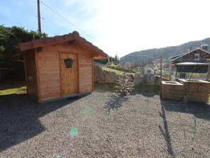 المنطقة المحيطة بالمنشأة