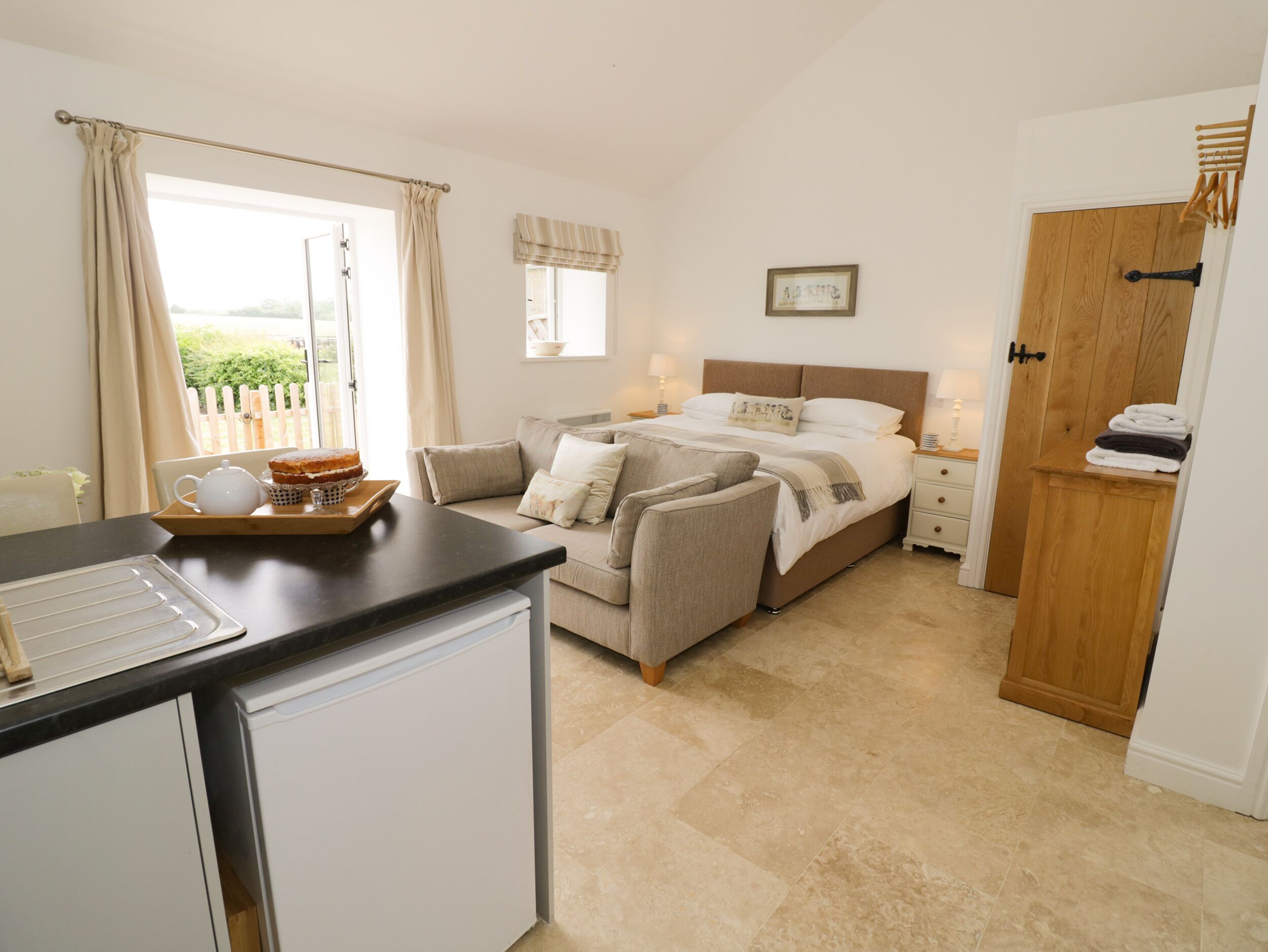 المنشأة من الداخل