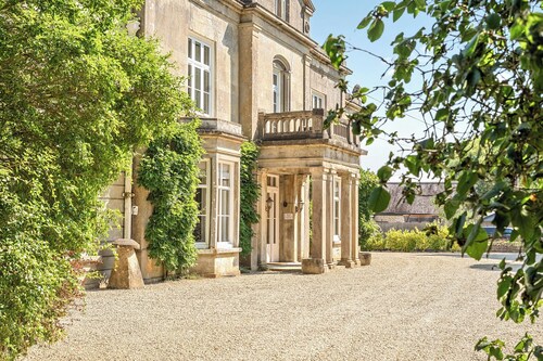 Milton Manor