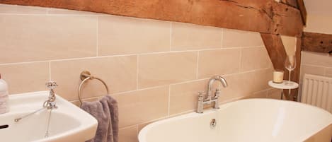 Cottage | Bathroom | Shower