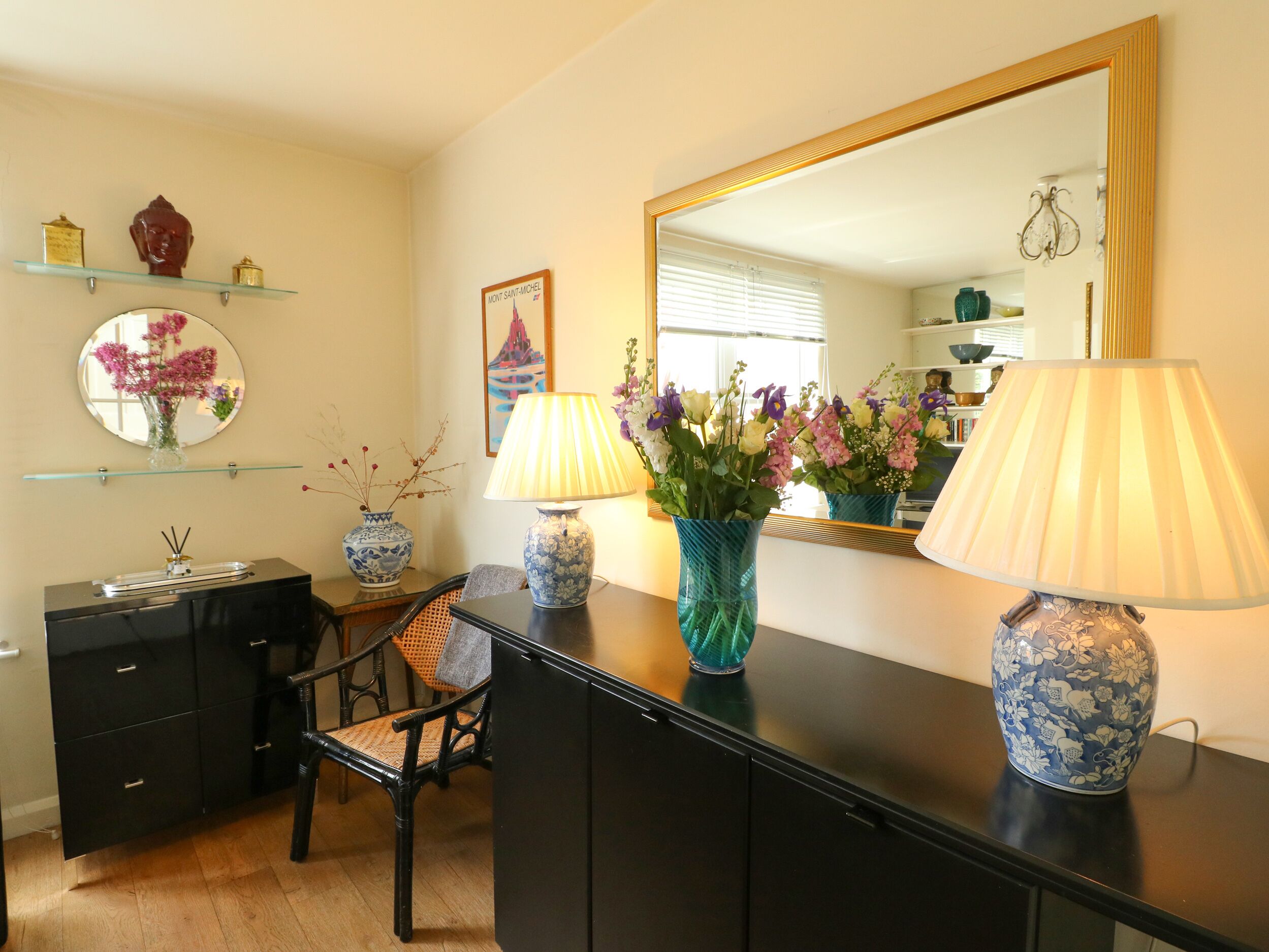 3 bedrooms, individually decorated, individually furnished, free WiFi