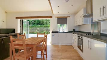 Cottage | Interior