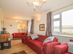 Cottage | 4 bedrooms, individually decorated, individually furnished, free WiFi - Hebridean View (Waternish)