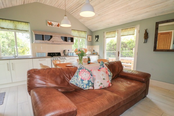 Cottage | Living room | Fireplace