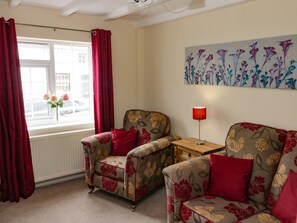 Chaumière | 2 chambres, décor unique, ameublement unique, accès au Wi-Fi (inclus)