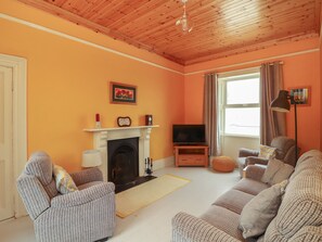 Interior - Newtown East (Newtown East)