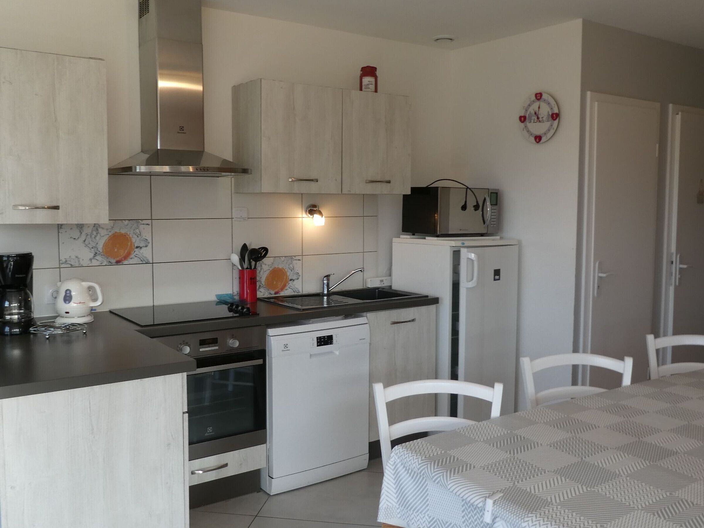 冰箱、微波炉、洗碗机