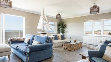 Cottage | Living room