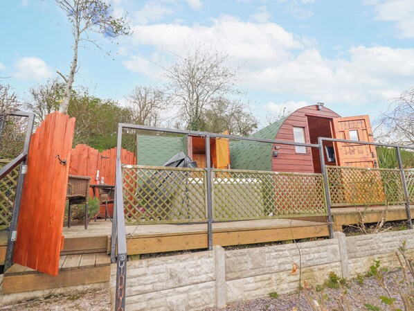 Cottage | Property grounds
