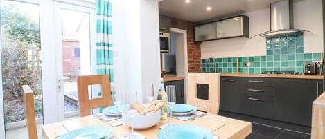 冰箱、洗碗机、厨具/餐具