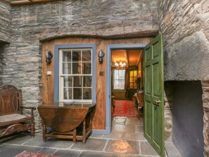 Cottage | Balcony - The Precinct House (Newton Stewart)