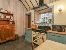 Casa de campo | Cozinha privada | Geladeira, micro-ondas, talheres/pratos/utensílios de cozinha