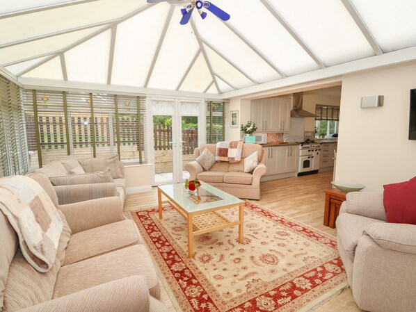 Cottage | Interior - Waverley (Spilsby)