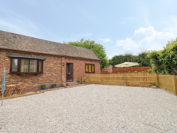 Exterior - Church View Cottage (Rugeley)