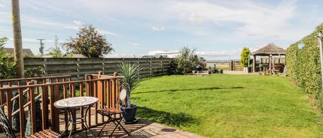 Cottage | Property grounds