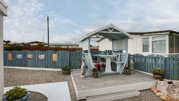 Cottage | Property grounds