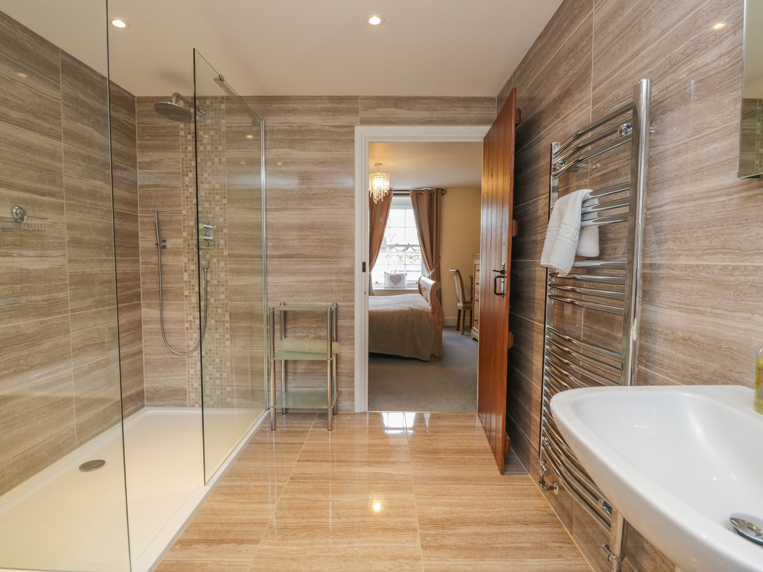 Cottage | Bathroom