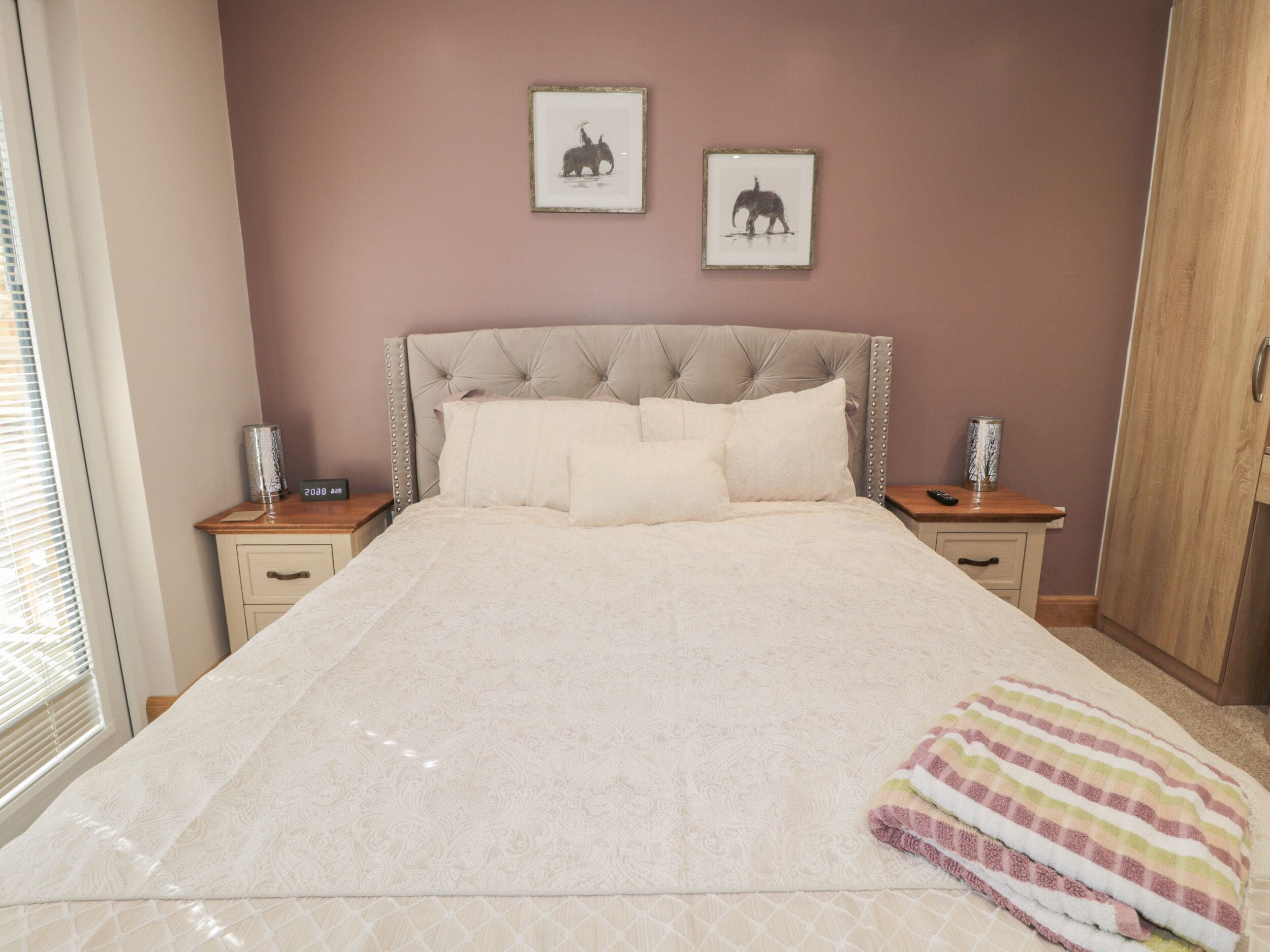 Casa rural | 3 dormitoris, decoració individual i mobiliari individual 