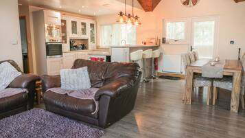 Småhus | Oppholdsrom | TV