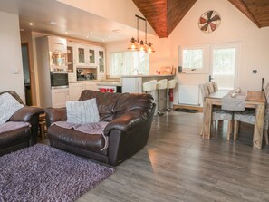 Cottage | Living room | TV - Treetops (Newcastle-upon-Tyne)