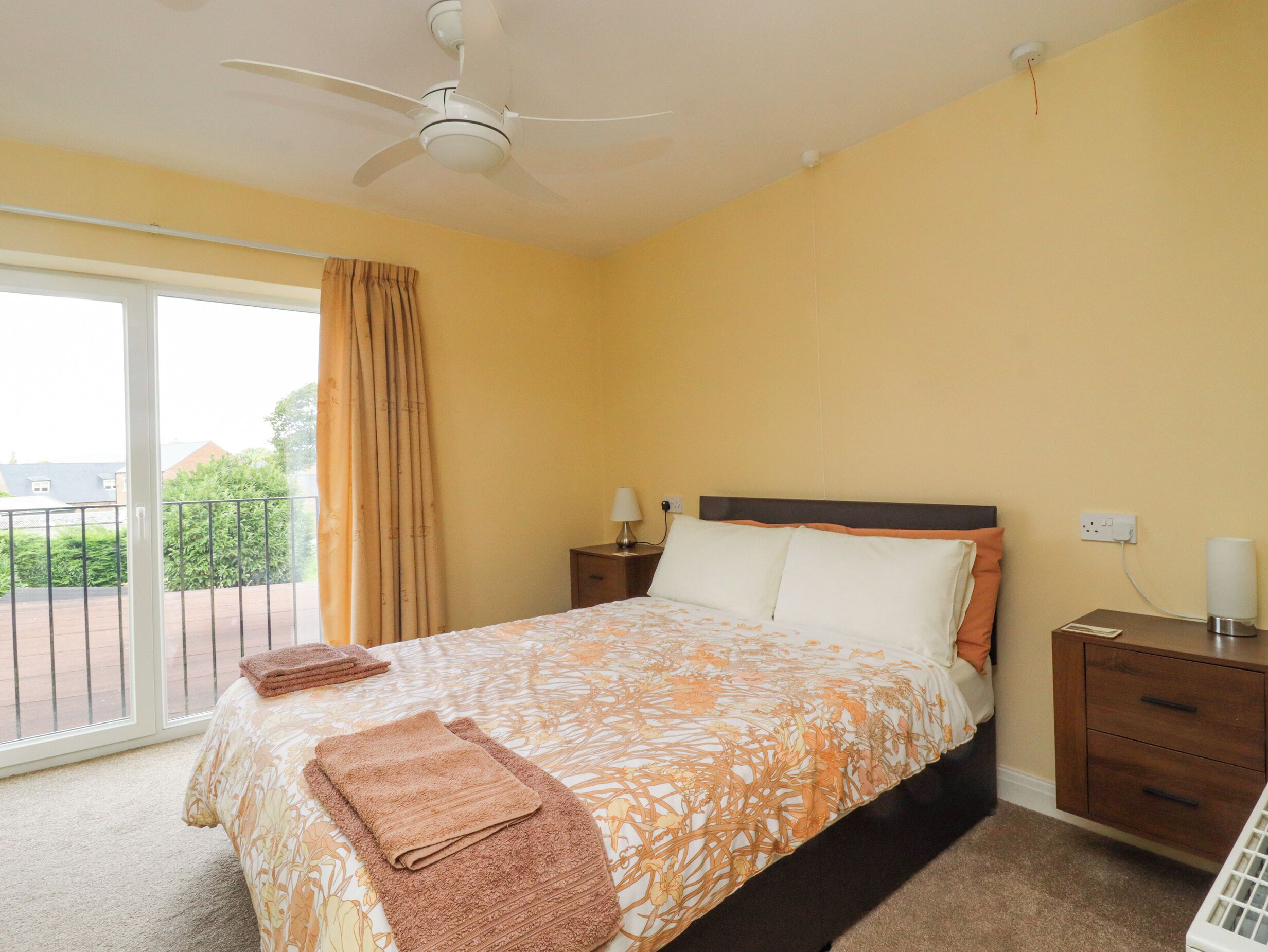 Feriehus | 2 soveværelser, individuelt design, individuel indretning, gratis Wi-Fi