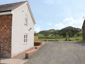 Cottage | Interior