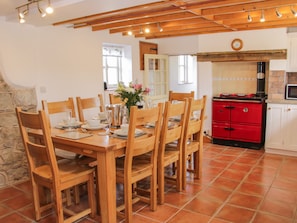 Cottage | Interior