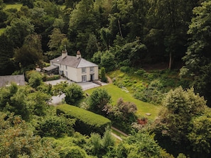 Cottage | Exterior - Cwmalis Hall (Llangollen)