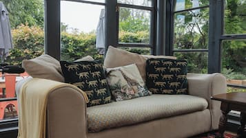Cottage | Living area | TV, fireplace