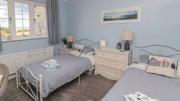 3 Schlafzimmer, individuell dekoriert, individuell eingerichtet