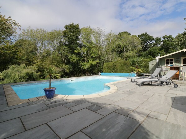 Cottage | Pool | Outdoor pool