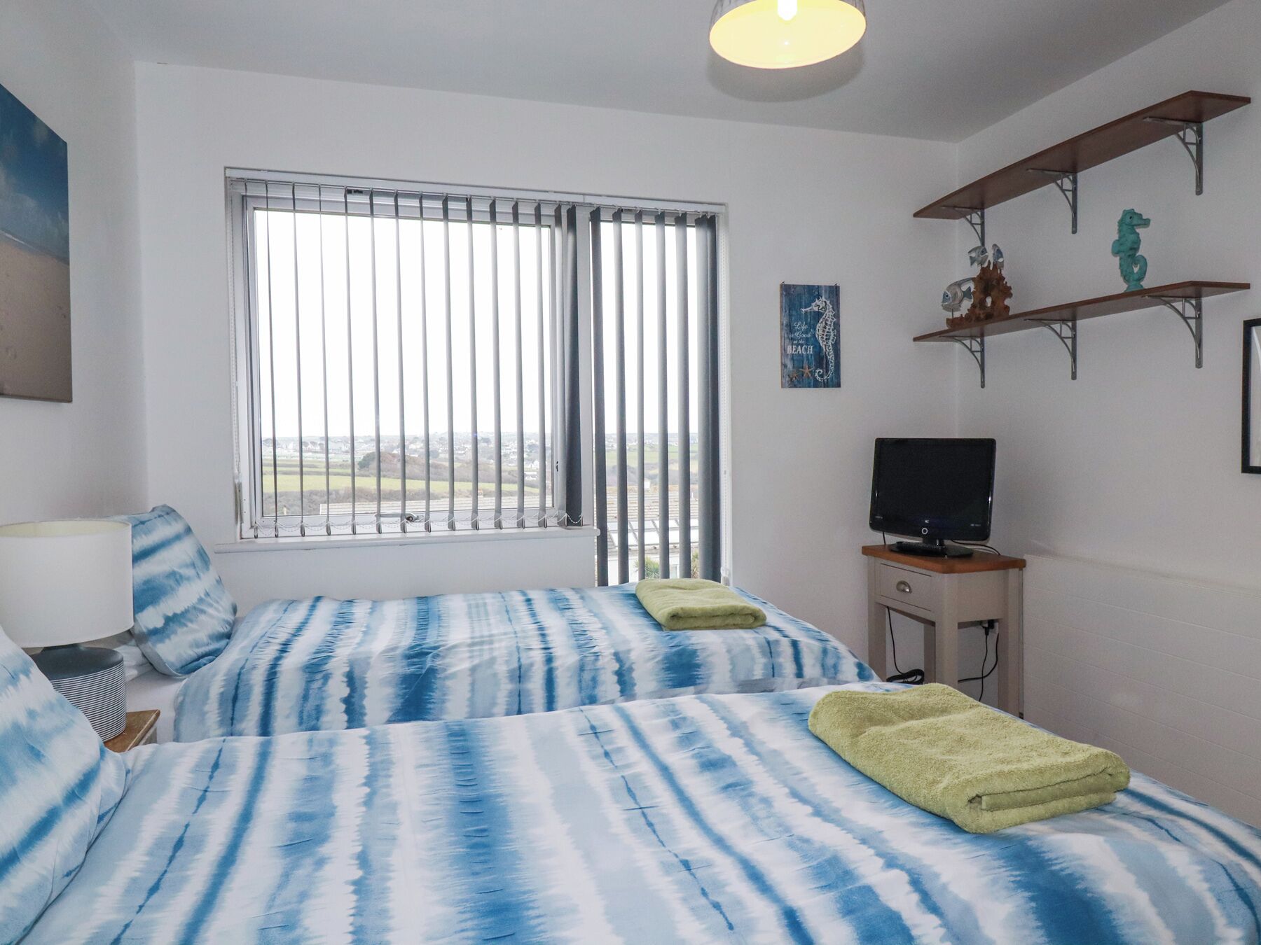 Cottage | 2 bedrooms, individually decorated, individually furnished, free WiFi