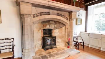 Cottage | Interior